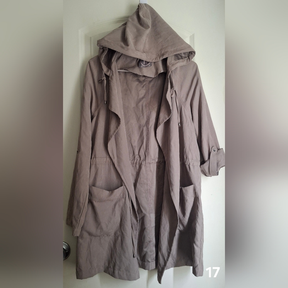 LongLine Parka Jacket Women's Hooded Jacket Sz M FALL HIKING CAMPING TRAVEL